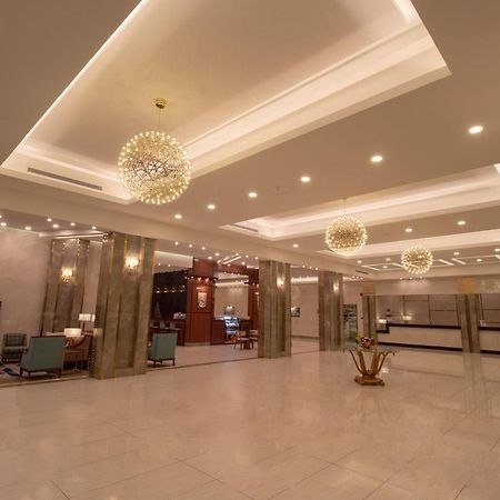 Nukhbat Al Makan Apartment Hotel 塔伊夫 外观 照片
