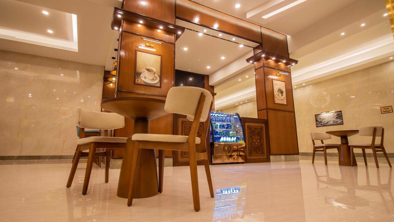 Nukhbat Al Makan Apartment Hotel 塔伊夫 外观 照片