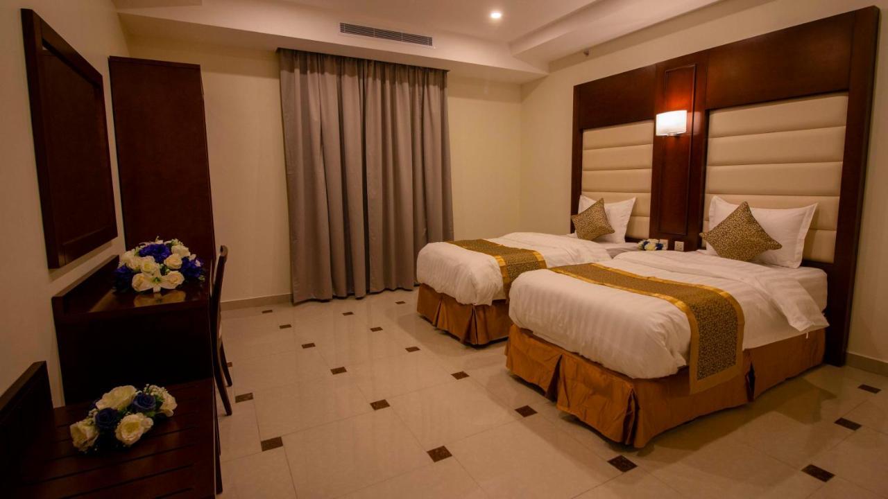 Nukhbat Al Makan Apartment Hotel 塔伊夫 外观 照片
