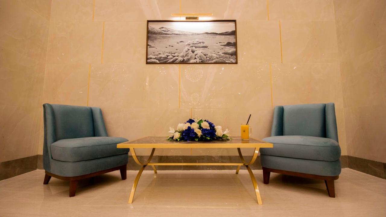 Nukhbat Al Makan Apartment Hotel 塔伊夫 外观 照片