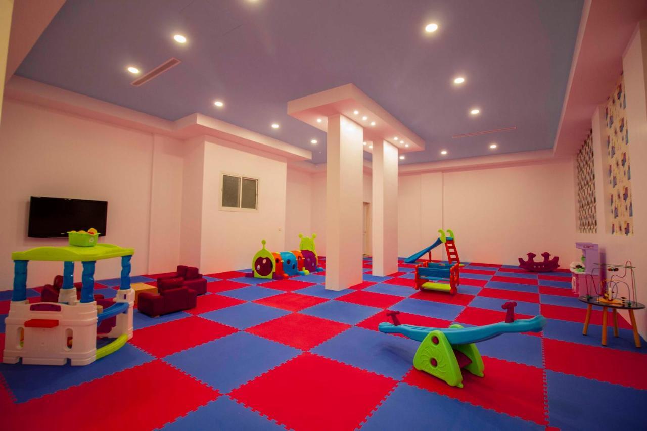 Nukhbat Al Makan Apartment Hotel 塔伊夫 外观 照片