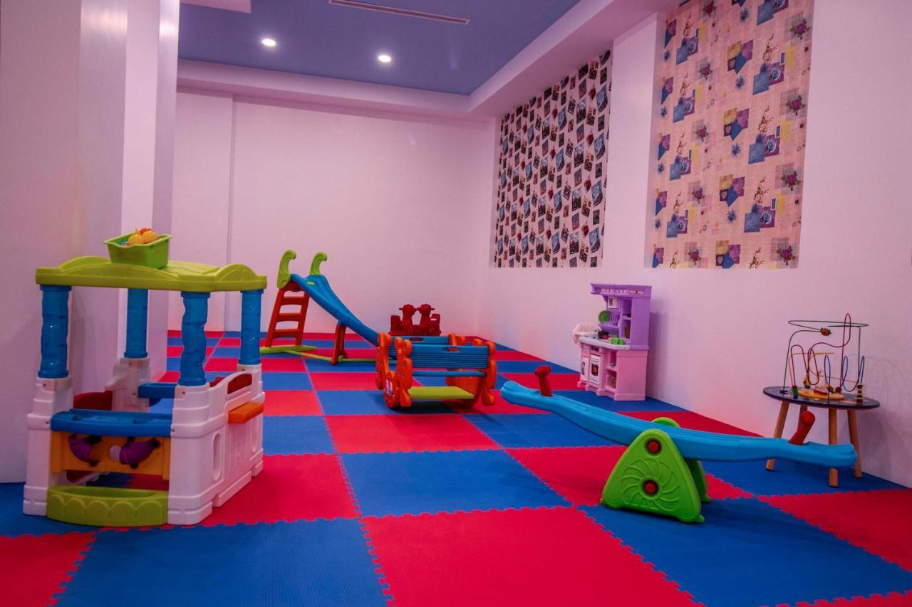 Nukhbat Al Makan Apartment Hotel 塔伊夫 外观 照片