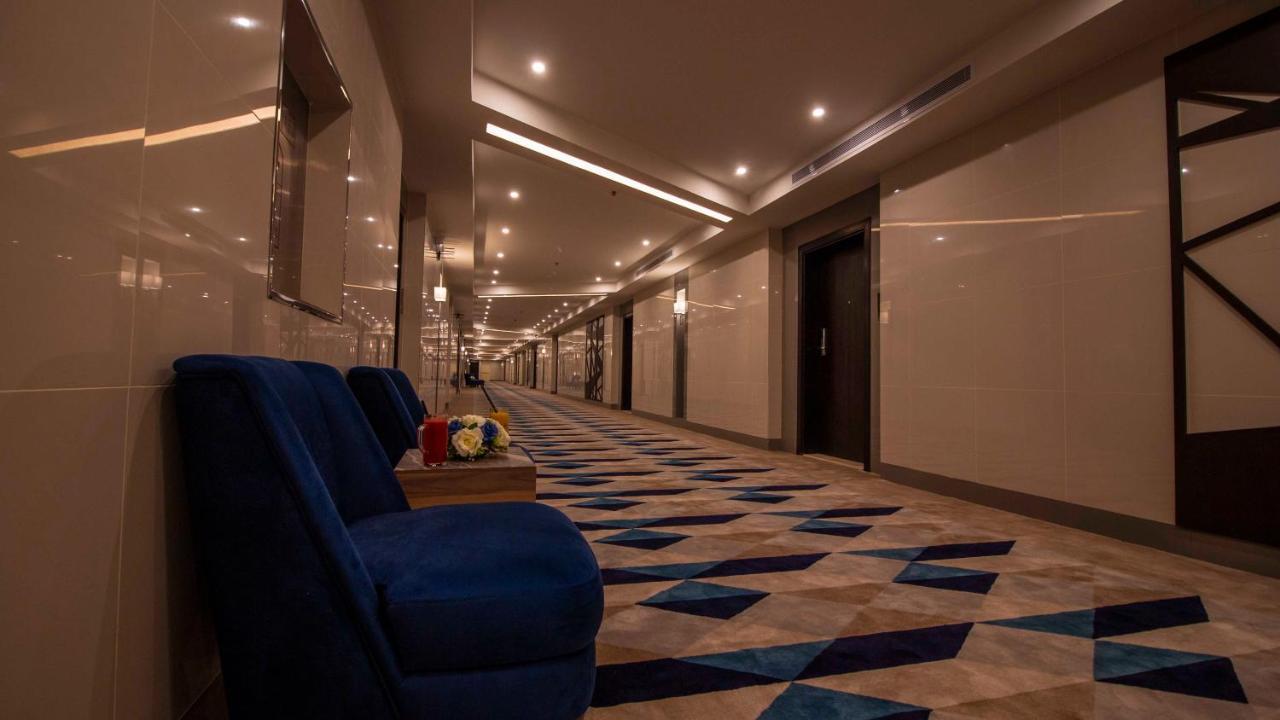 Nukhbat Al Makan Apartment Hotel 塔伊夫 外观 照片